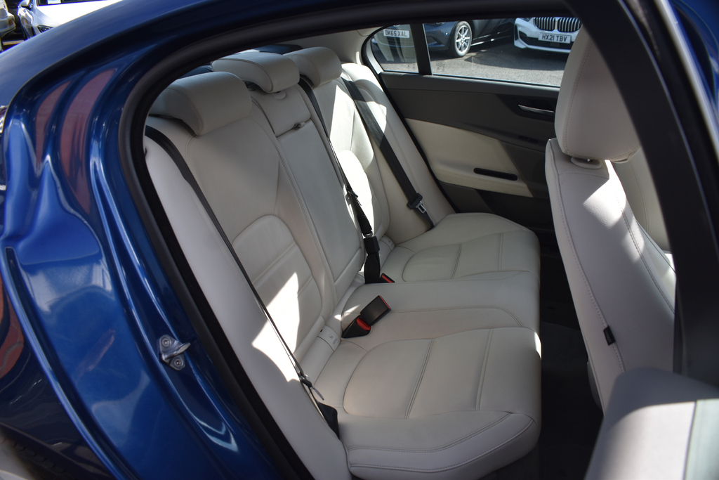 Jaguar XE Saloon R Red #22