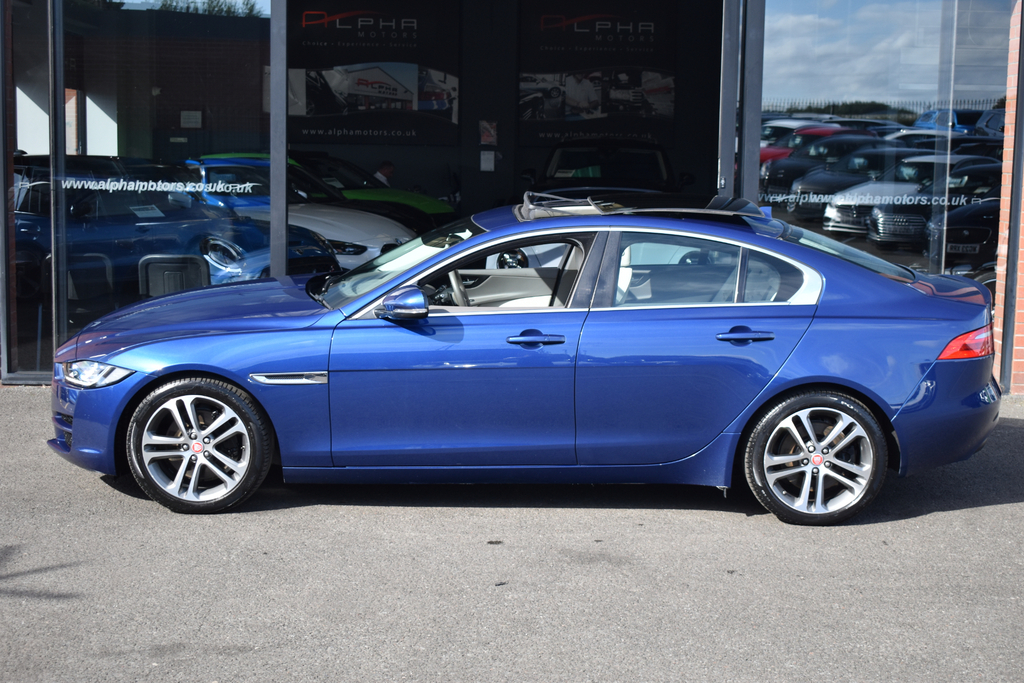 Jaguar XE Saloon R Red #7