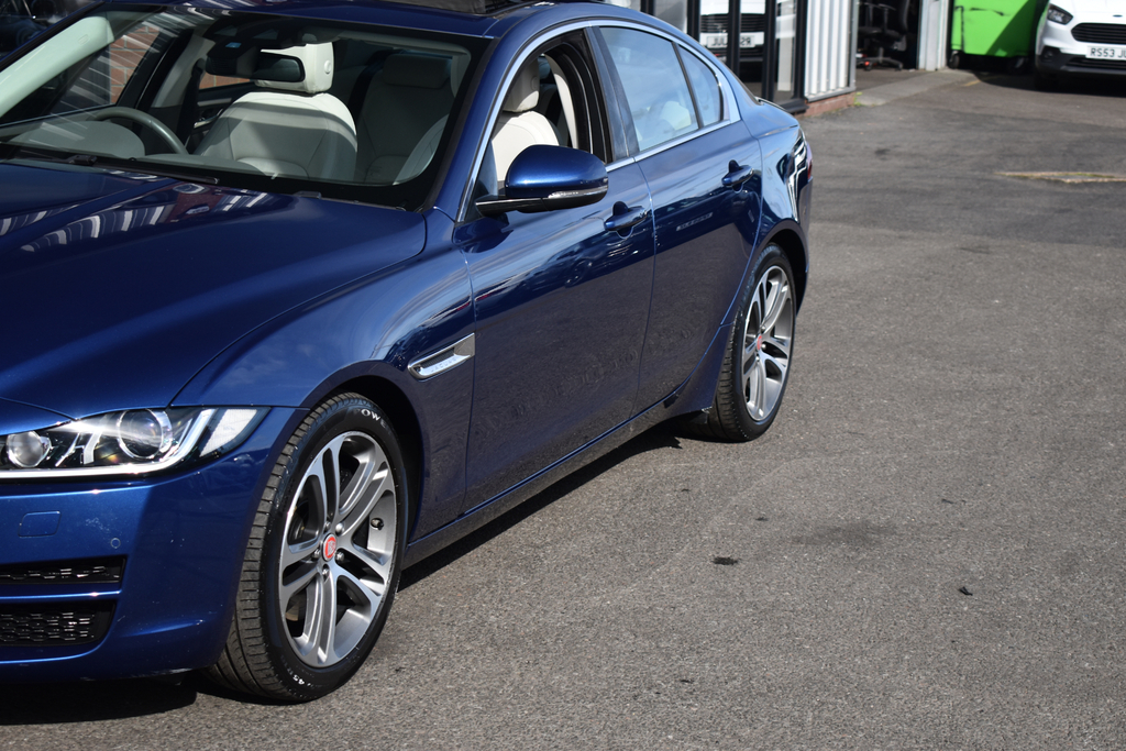 Jaguar XE Saloon R Red #11