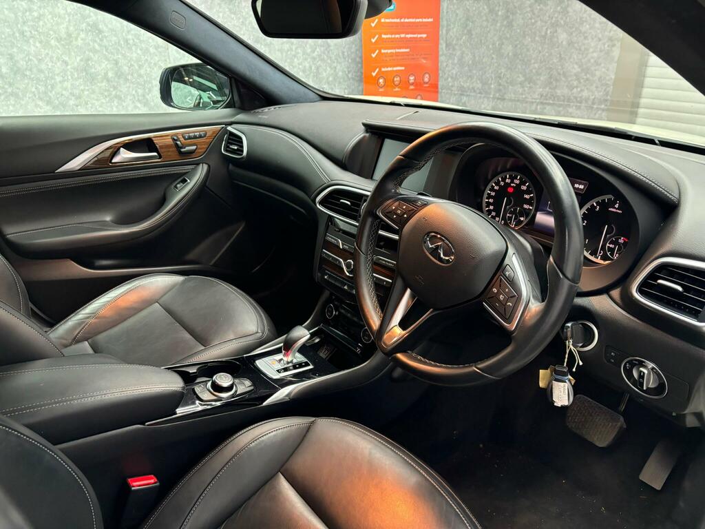 Infiniti Q30 2.2D Premium Tech Dct Euro 6 Ss White #5