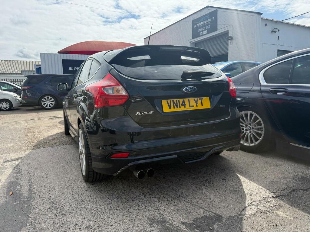 Ford Focus Zetec S Black #5