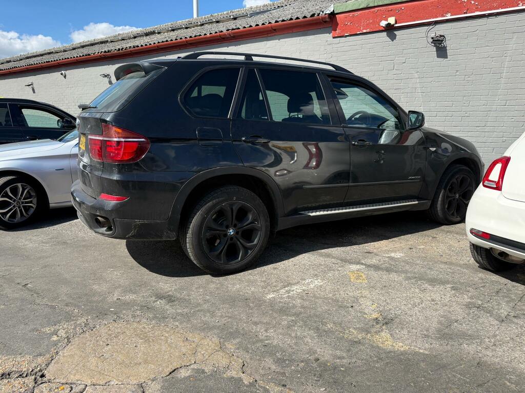 BMW X5 Se Black #2