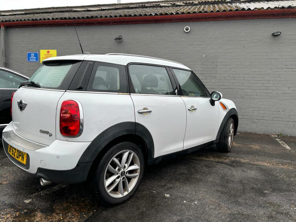 Mini Countryman Cooper D White #6