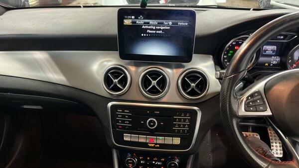 Mercedes-Benz CLA Class Amg Line Night Edition Silver #6