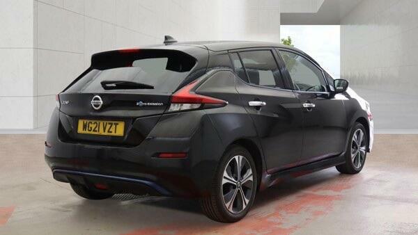 Nissan Leaf N-connecta Black #2