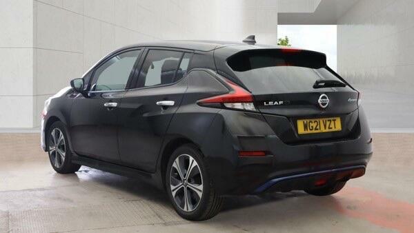 Nissan Leaf N-connecta Black #6