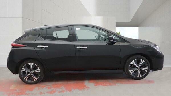 Nissan Leaf 40Kwh Tekna Black #8