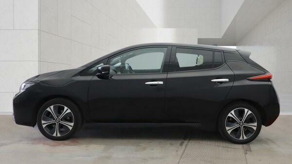 Nissan Leaf 40Kwh Tekna Black #7