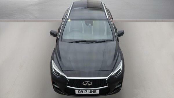 Infiniti Q30 Hatchback Silver #11