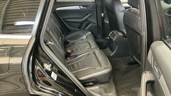 Audi Q5 S Line Plus Black #5