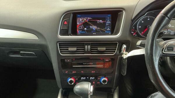 Audi Q5 S Line Plus Black #6
