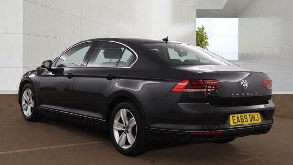 Volkswagen Passat  White #9