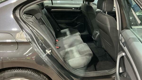 Volkswagen Passat Se Nav Grey #4