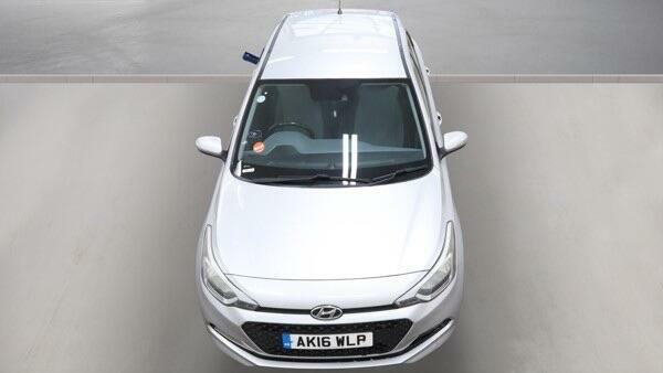 Hyundai I20 Blue #8