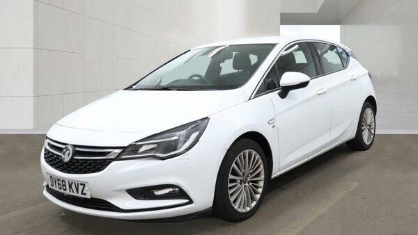 Vauxhall Astra Elite Nav White