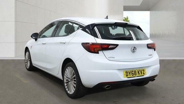 Vauxhall Astra Elite Nav White #6
