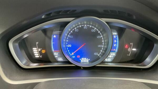 Volvo V40 D2 Se U4529 Red #10