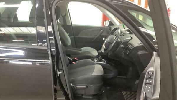 Citroen C4 SpaceTourer Touch Edition Black #4