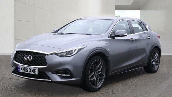 Infiniti Q30 Premium Tech Silver