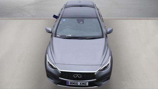 Infiniti Q30 White #7
