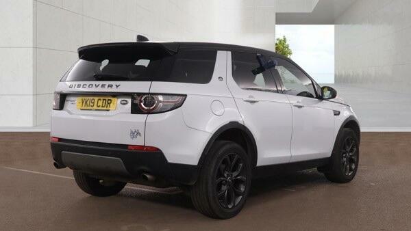 Land Rover Discovery Sport Landmark White #2