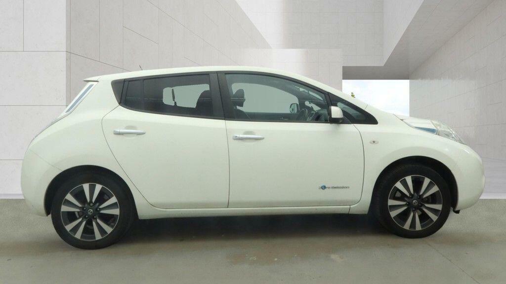 Nissan Leaf 30Kwh Black Edition Black #9