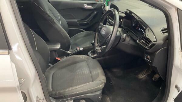Ford Fiesta Titanium White #3