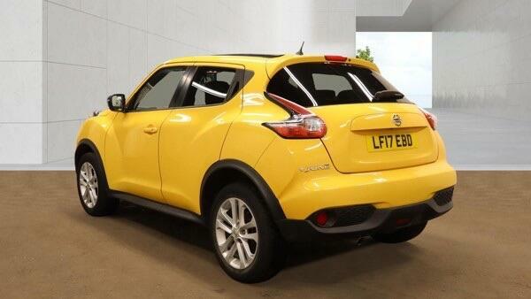Nissan Juke N-connecta Yellow #6