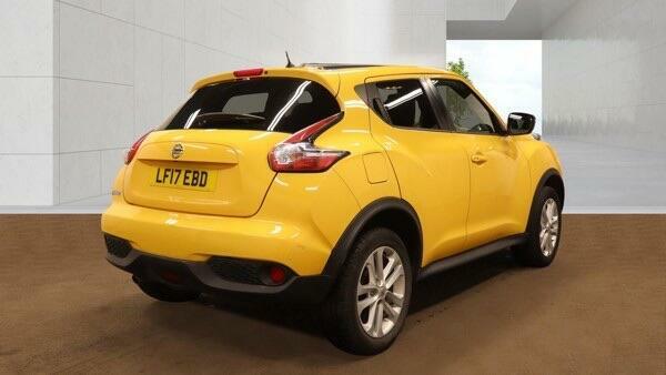 Nissan Juke N-connecta Yellow #2