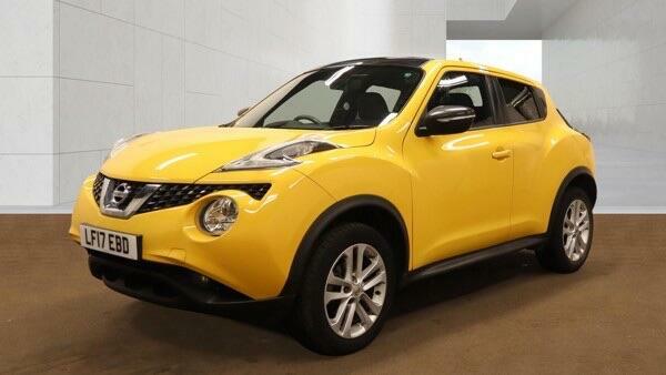 Nissan Juke N-connecta Yellow