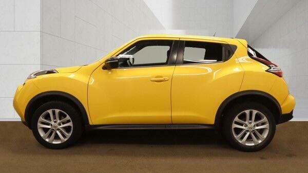 Nissan Juke 1.2 Dig-t N-connecta Red #9