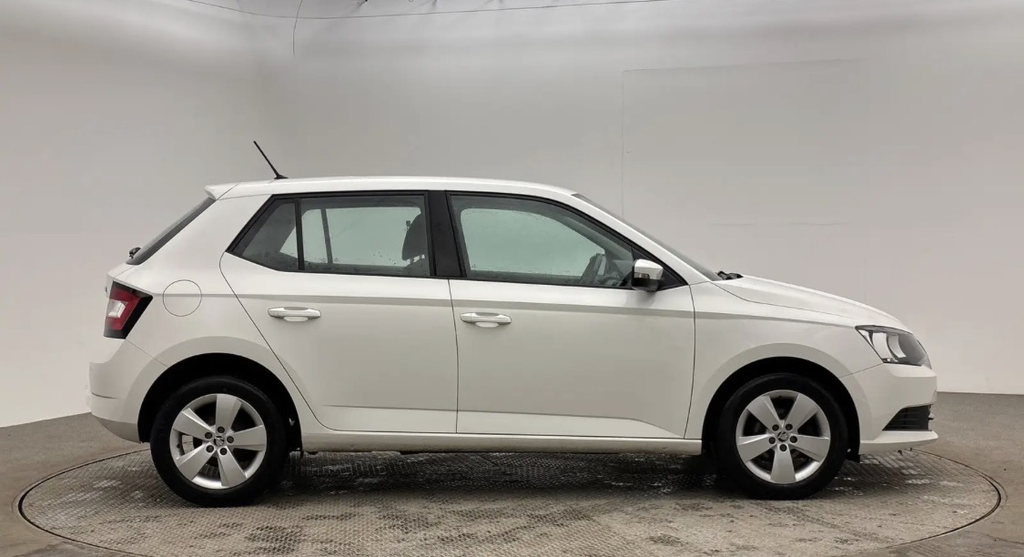 Skoda Fabia 1.0 Se Hatchback Euro 6 Ss 7 White #3