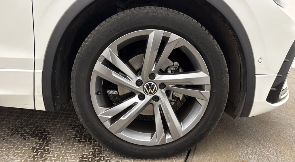 Volkswagen Tiguan 1.5 Tsi R-line Edition Suv Dsg Euro 6 White #4