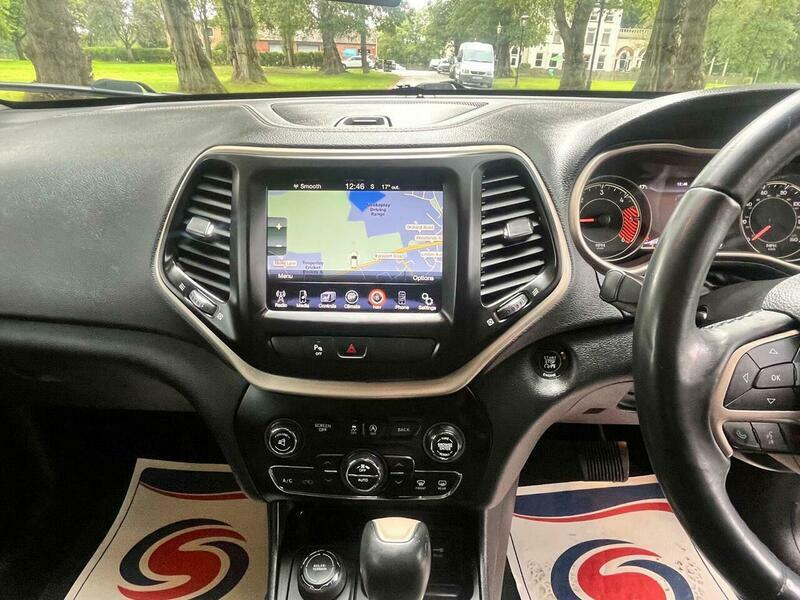Jeep Cherokee 2.0 Crd Limited White #26
