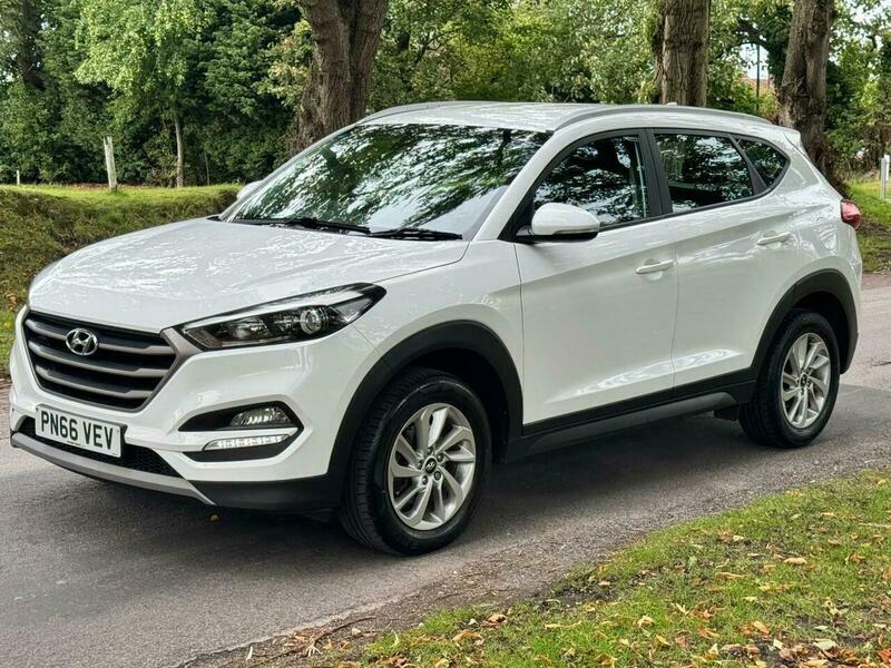 Hyundai Tucson 1.6 Gdi Blue Drive White #3