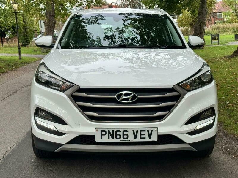 Hyundai Tucson 1.6 Gdi Blue Drive White #2
