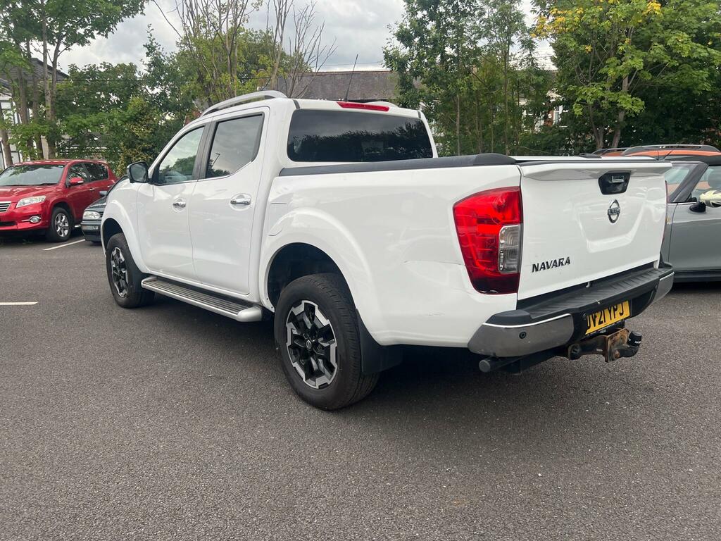 Nissan Navara Tekna White #3