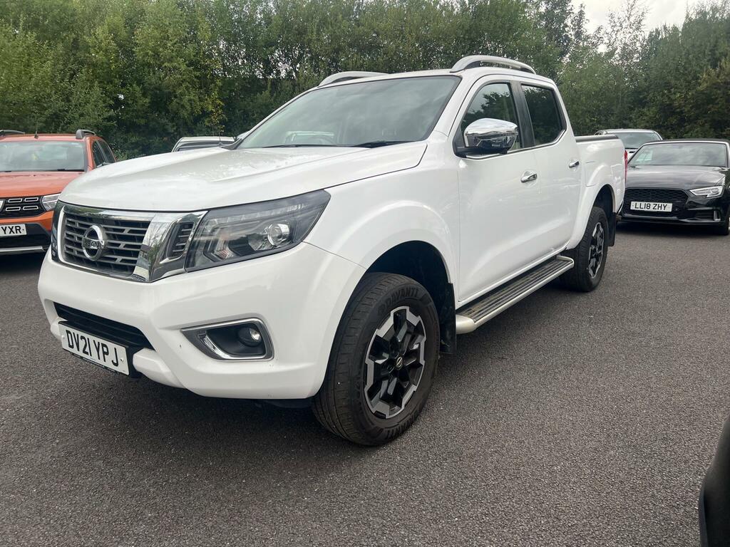 Nissan Navara Tekna White #5