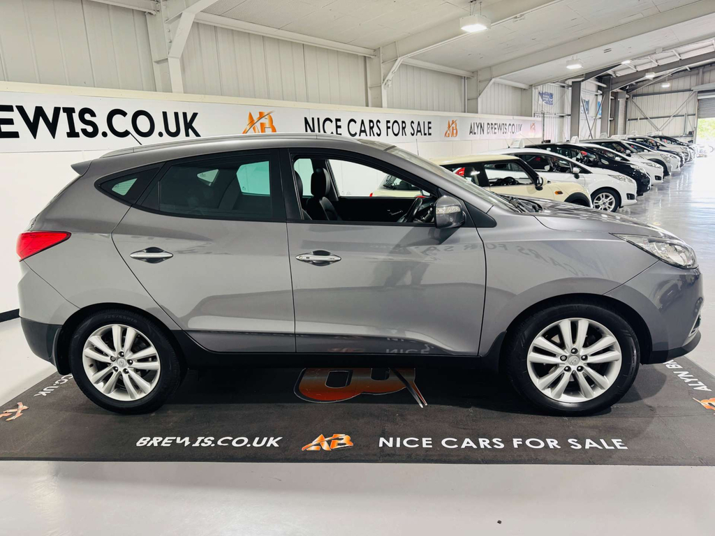 Hyundai Ix35 Premium Crdi 4Wd  #3