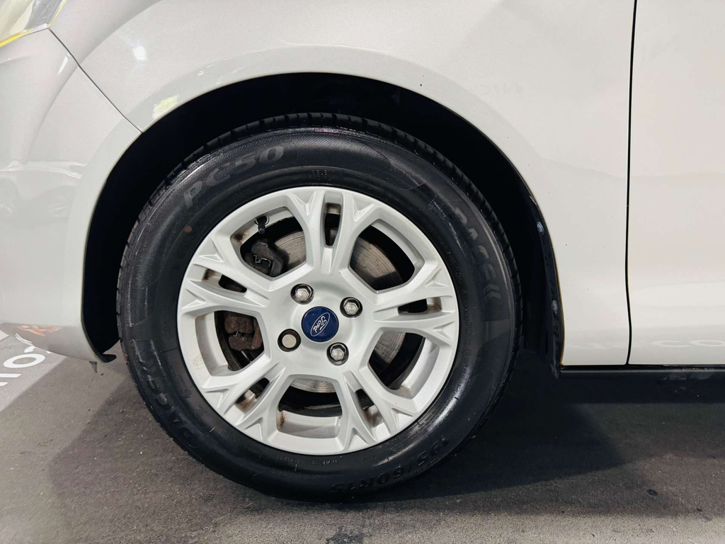Ford B-Max 1.0T Ecoboost Titanium Euro Silver #16