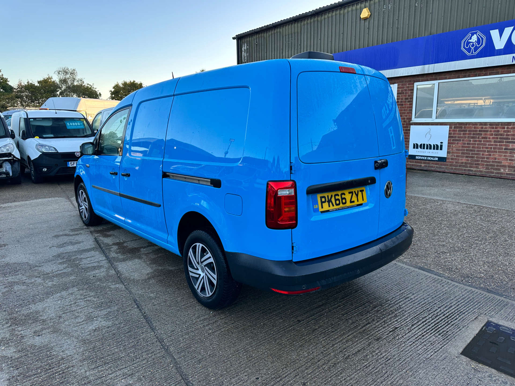 Volkswagen Caddy Maxi C20 Bluemotion Tech Startline Panel Van Man Blue #6