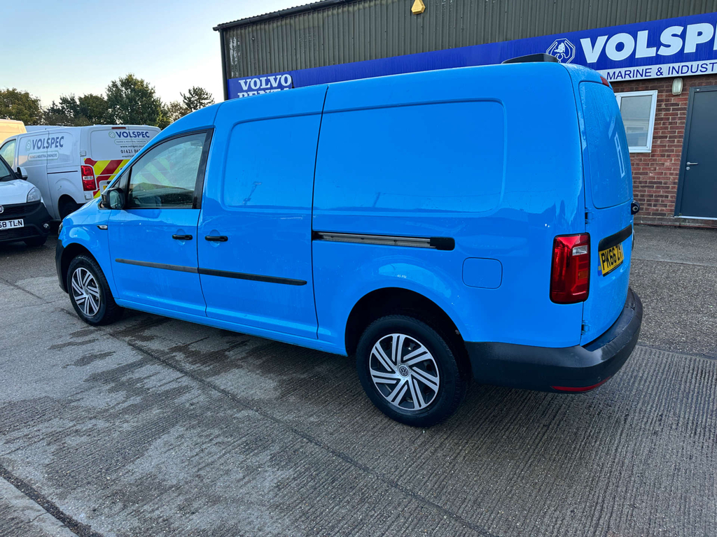 Volkswagen Caddy Maxi C20 Bluemotion Tech Startline Panel Van Man Blue #5