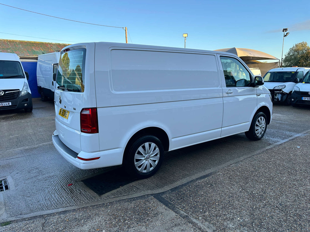 Volkswagen Transporter 2.0 Tdi Bmt 150 Highline Van Dsg Camper Conversion Black #10