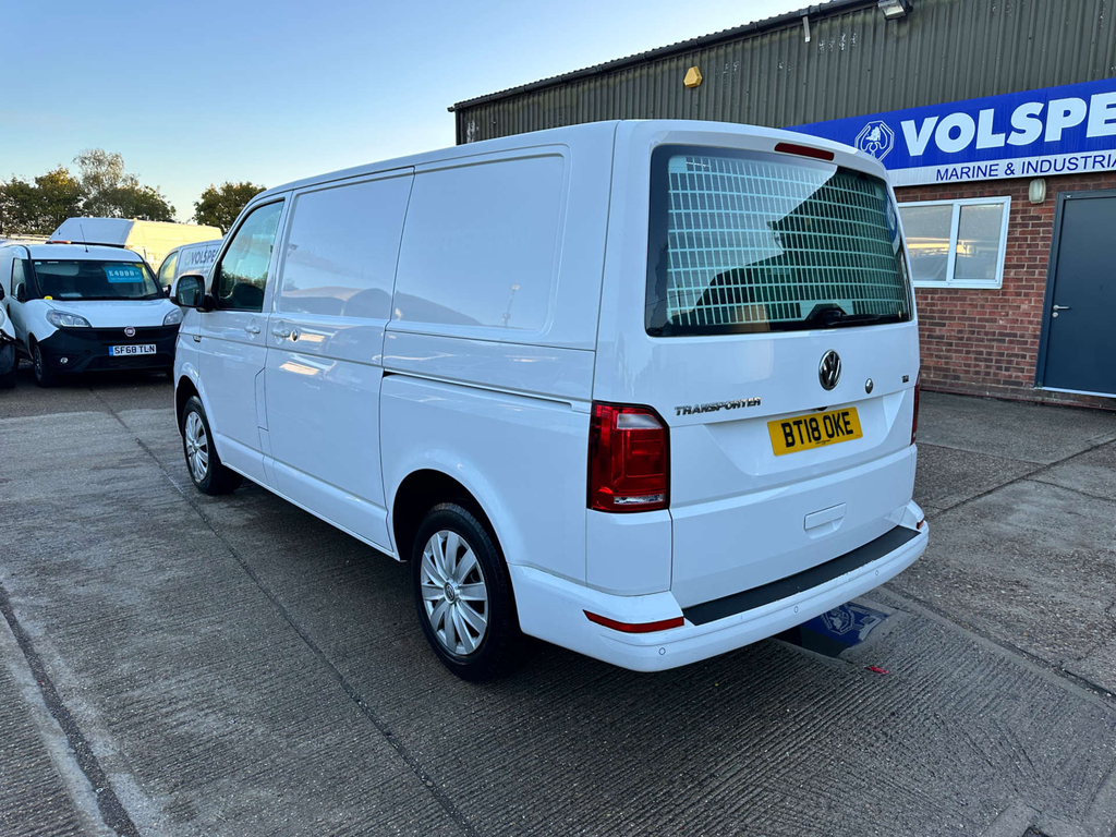 Volkswagen Transporter T28 Bluemotion Tech Trendline Panel Van Man White #6