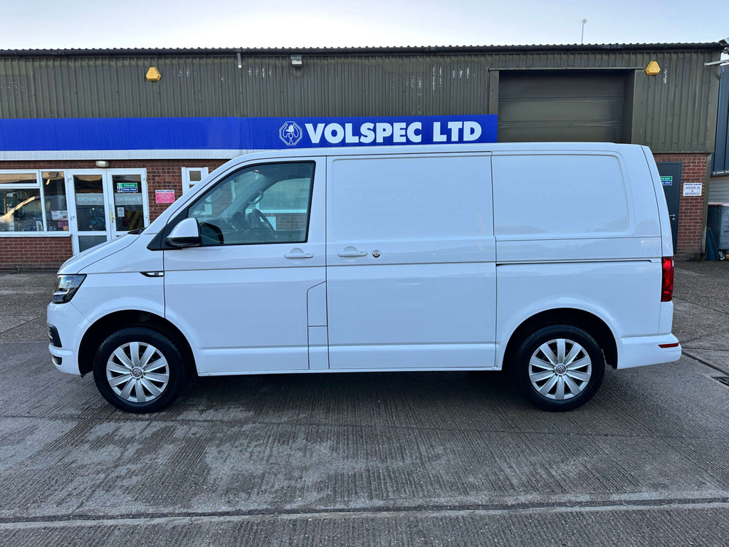 Volkswagen Transporter T28 Bluemotion Tech Trendline Panel Van Man White #4
