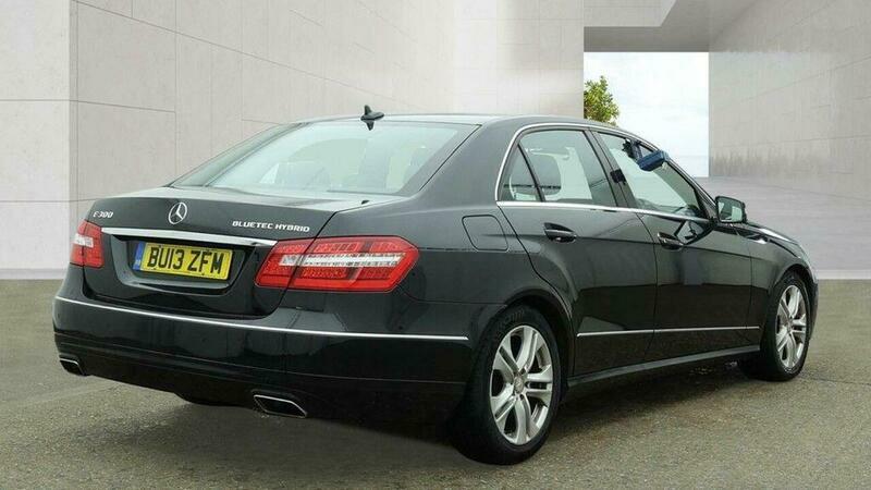 Mercedes-Benz E Class 2.1 E300dh Bluetec G-tronic Black #4