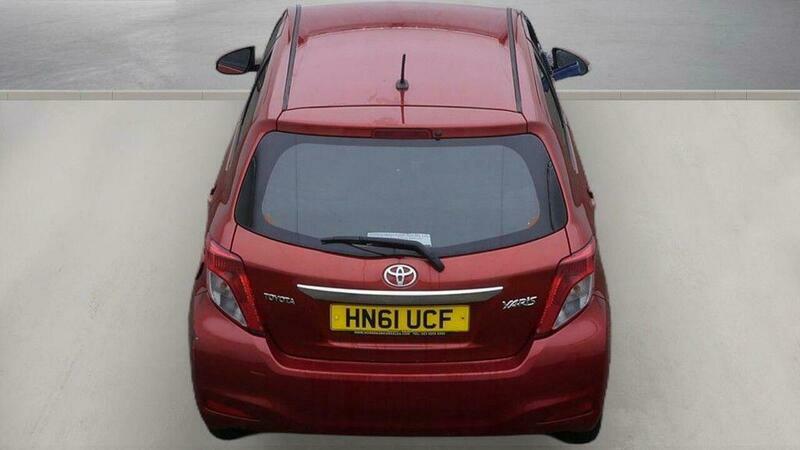 Toyota Yaris 1.33 Dual Vvt-i Tr Red #4