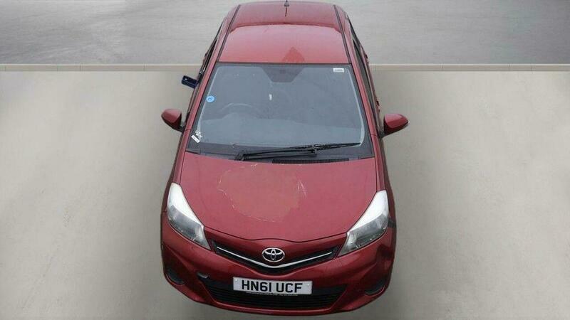 Toyota Yaris 1.33 Dual Vvt-i Tr Red #3