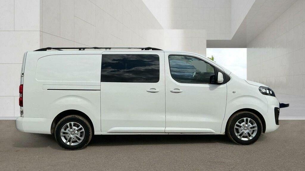 Vauxhall Vivaro 2.0 Turbo D 3100 Sportive Crew Van L2 H1 Euro 6 S White #5