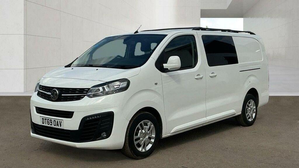 Vauxhall Vivaro 2.0 Turbo D 3100 Sportive Crew Van L2 H1 Euro 6 S White #2
